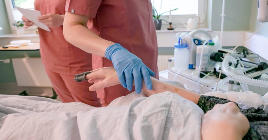 Fingerclip-Pulsoximeter zur Messung der Sauerstoffsättigung